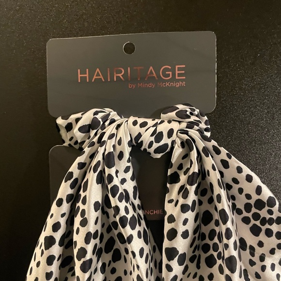 Hairitage Bow Scrunchie - Picture 3 of 6